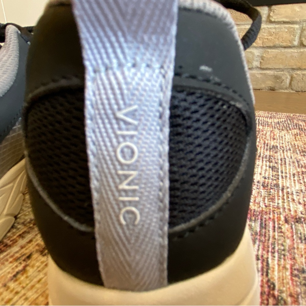 Vionic Women’s Sneakers - Picture 5 of 9